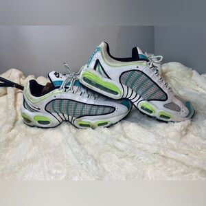 Nike Air Max Tailwind IV SE size 10